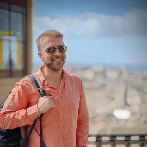 Genoa Tour Guide